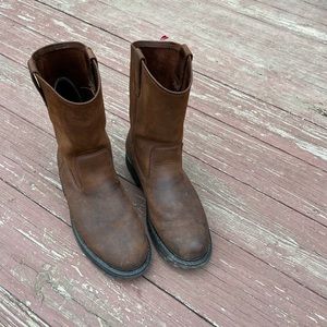 Wolverine pull on boots